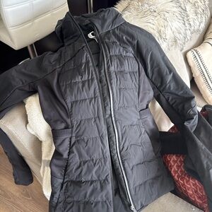 Lululemon Women’s Black Hooded Nylon-Blend Jacket Size 4